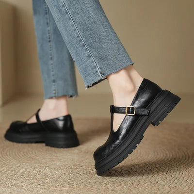 Mary Janes – Eleganter Lederschuh